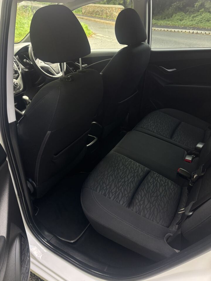 2012 Hyundai ix20 Active Auto, photo 7