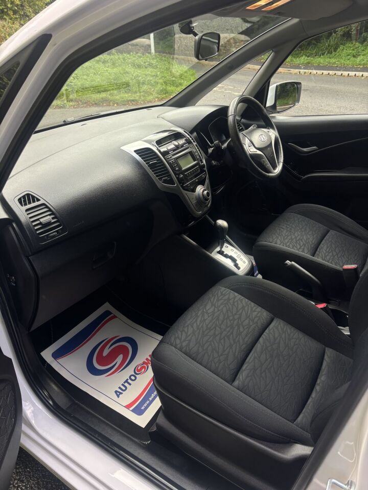 2012 Hyundai ix20 Active Auto, photo 8