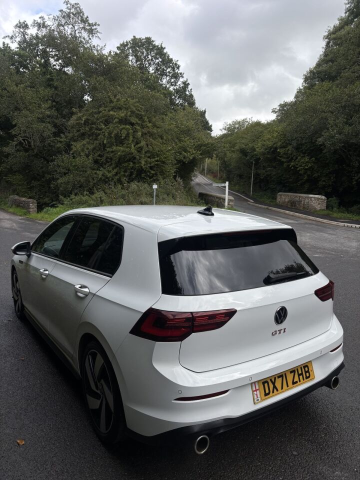 2021 Volkswagen Golf GTI TSI Semi-Auto, photo 4