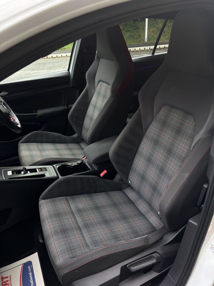 2021 Volkswagen Golf GTI TSI Semi-Auto, photo 9