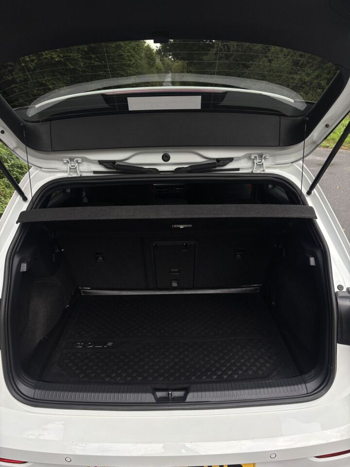 2021 Volkswagen Golf GTI TSI Semi-Auto, photo 11