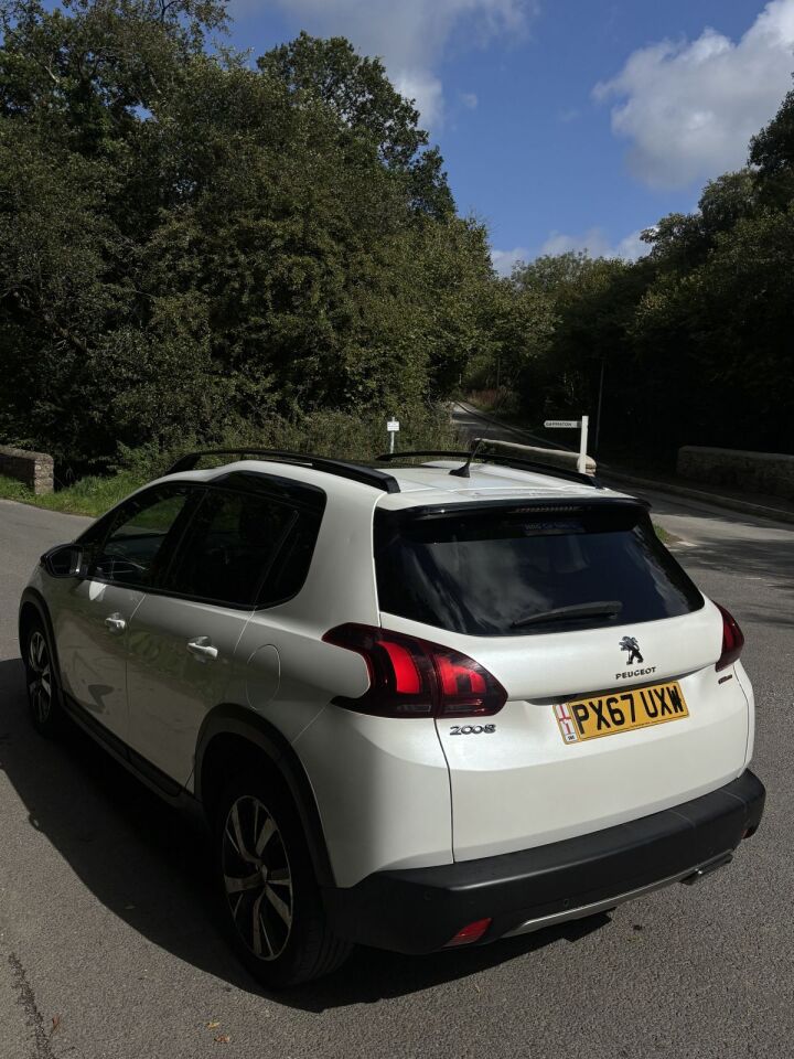 2017 Peugeot 2008 GT Line Blue HDi, photo 3