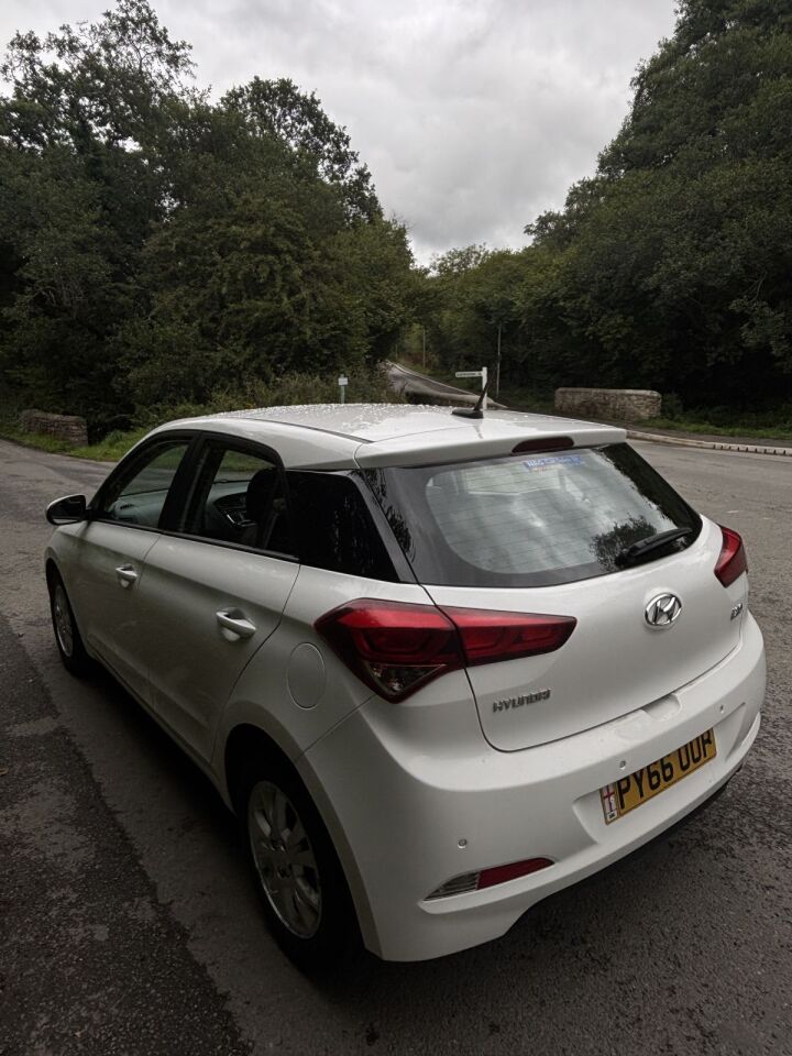 2016 Hyundai i20 SE MPI, photo 2